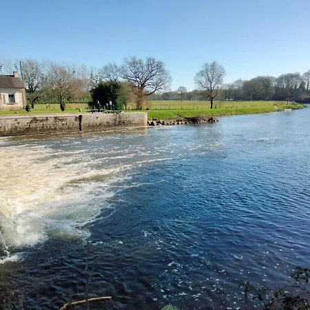 Canal * Val D'Oust